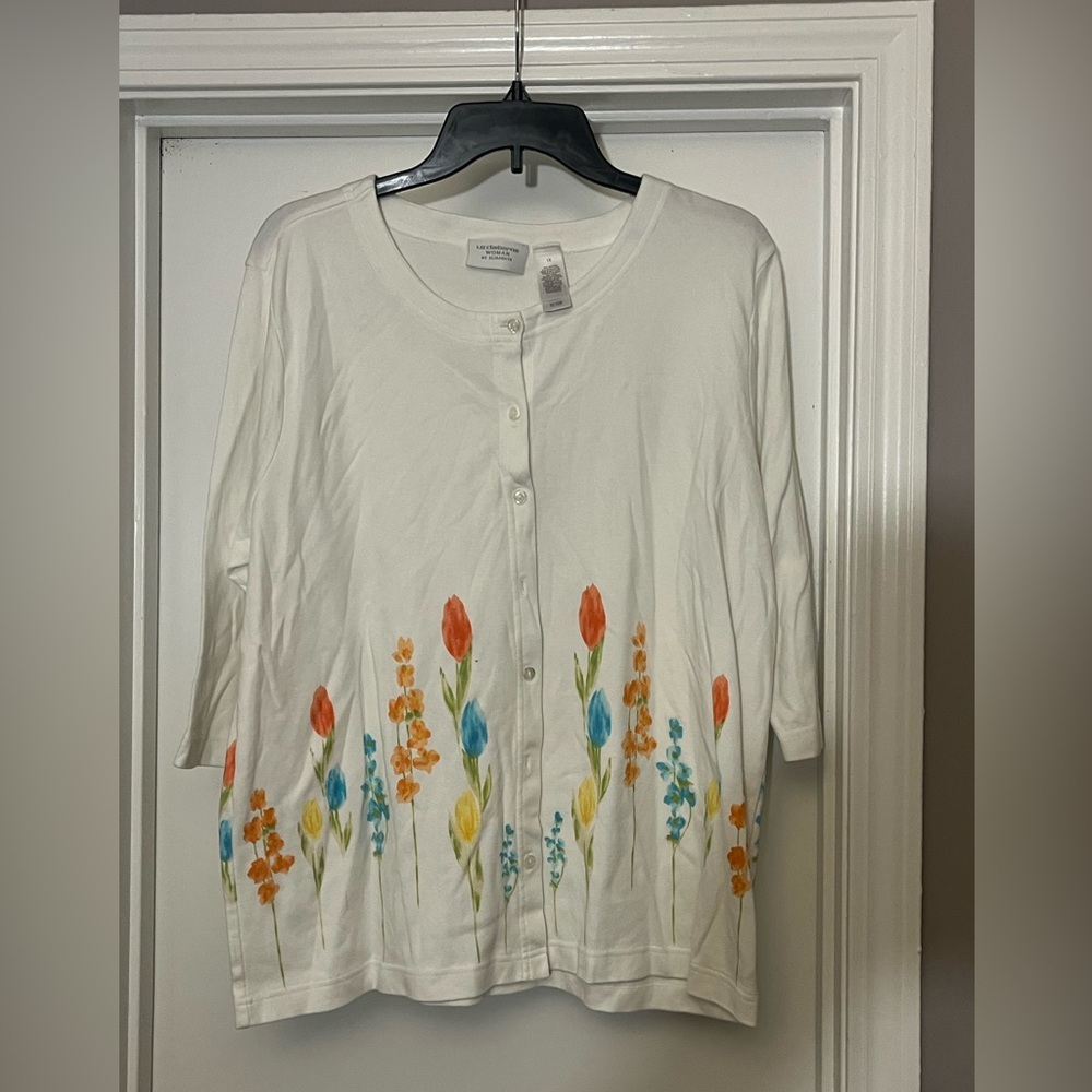Liz Claiborne White Floral Button-Down Shirt size: 1X